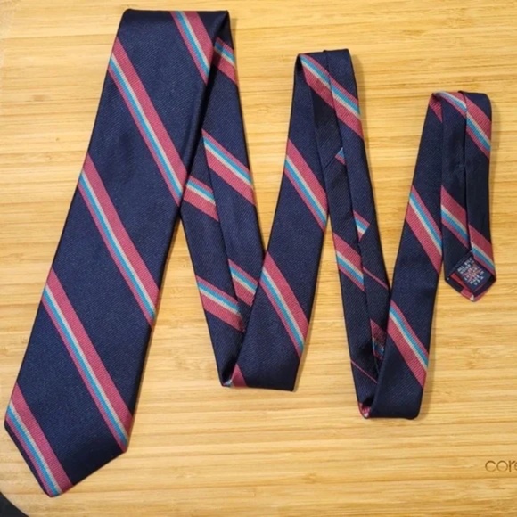 Other - 3/$25 Briar Vintage 80's Silk Navy Tie